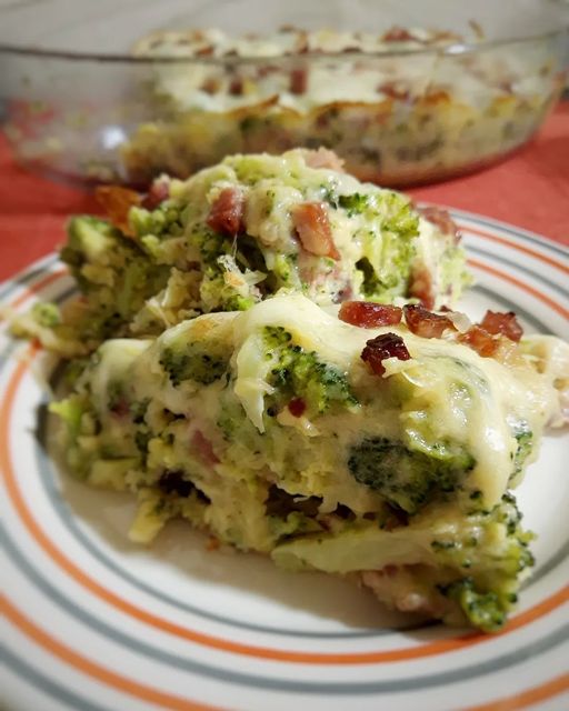 Torta de brócolis com Bacon